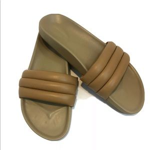 BEATRICE VALENZUELA LA Classic Sandalia Womens 8 Slide Tan Beige Lt Brown Sandal